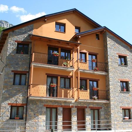 Apartamentos Mobison Салинас-де-Бьельса Экстерьер фото